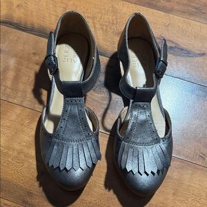 Naturalizer T-Strap Heels Bronze Metallic Fringe Detail Dress Shoes 8